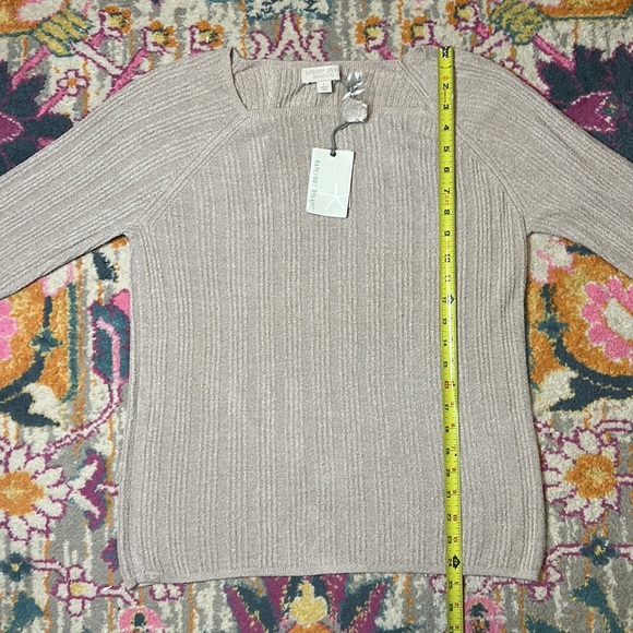 Barefoot Dreams CozyChic Lite Rib Blocked Pullover In Silver Ice NWT Size Large - Picture 10 of 12